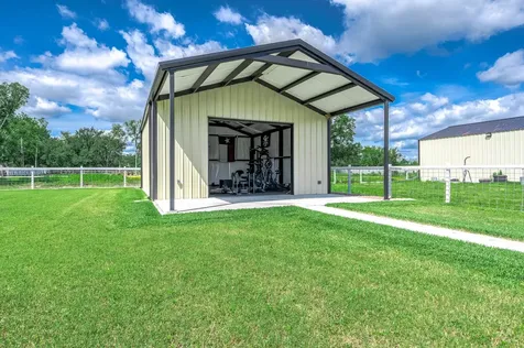 8032 Short Rd Road Needville TX 77461