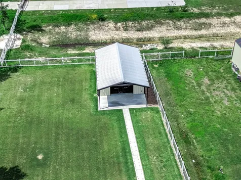 8032 Short Rd Road Needville TX 77461