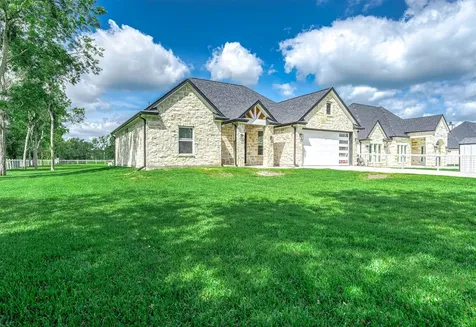 8032 Short Rd Road Needville TX 77461