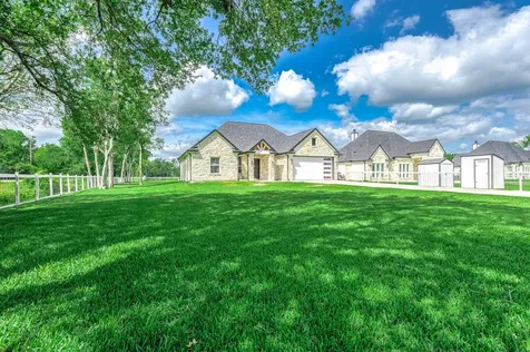 8032 Short Rd Road Needville TX 77461