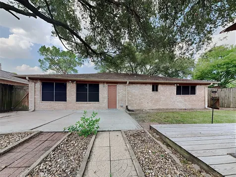 16418 Forest Bend Avenue Friendswood TX 77546
