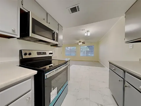 16418 Forest Bend Avenue Friendswood TX 77546