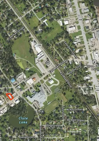 224 E Main Street Clute TX 77531