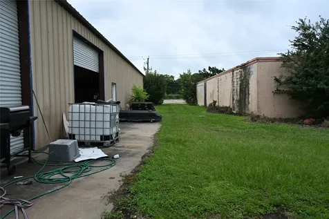 224 E Main Street Clute TX 77531