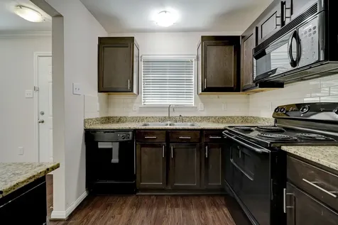 214 W 17th Street 3 Houston TX 77008