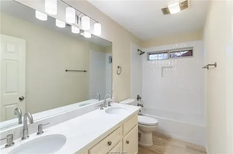 4709 Shoal Creek Drive College Station TX 77845