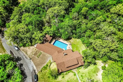 1100 Broadmoor Drive Bryan TX 77802