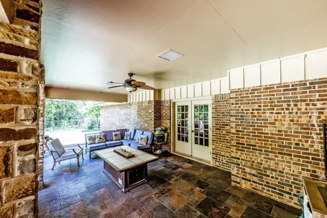 1100 Broadmoor Drive Bryan TX 77802