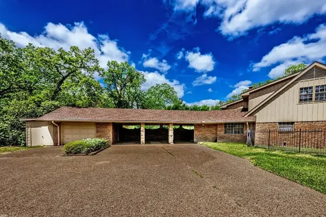1100 Broadmoor Drive Bryan TX 77802