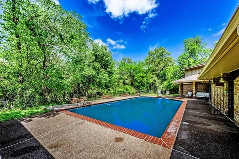 1100 Broadmoor Drive Bryan TX 77802