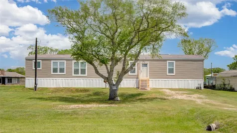 5366 West Belt Brazoria TX 77422