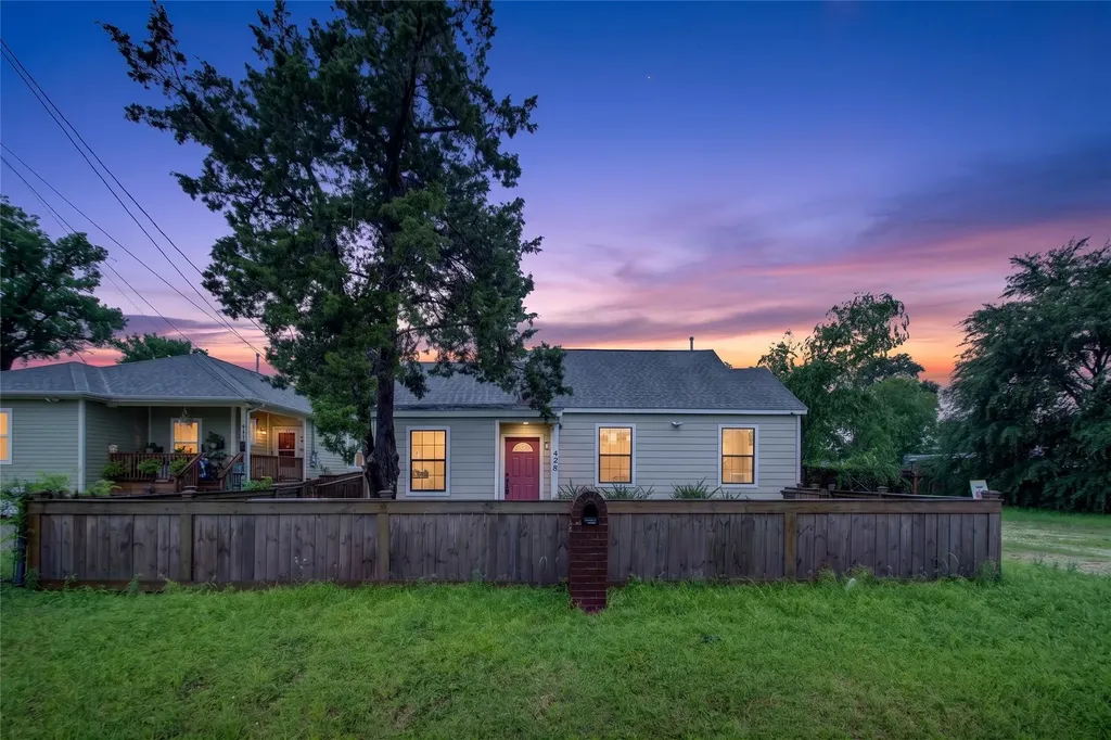 428 Van Molan Street Houston TX 77022