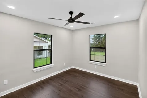 428 Van Molan Street Houston TX 77022