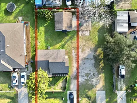 428 Van Molan Street Houston TX 77022