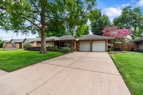 5007 Creekbend Drive Houston TX 77035