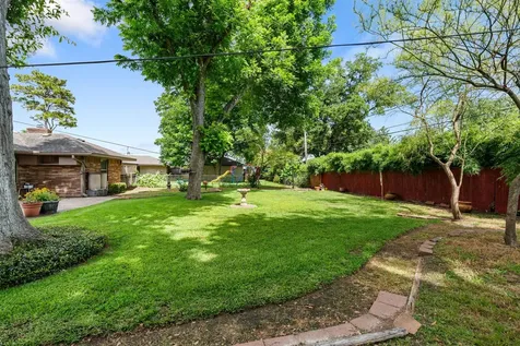 5007 Creekbend Drive Houston TX 77035
