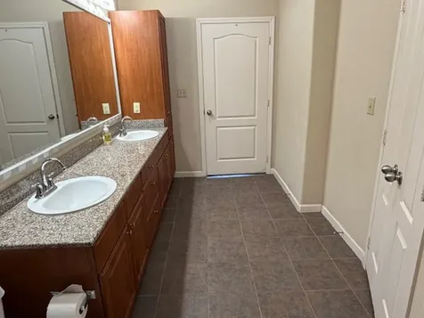 1711 Old Spanish Trail 127 Houston TX 77054