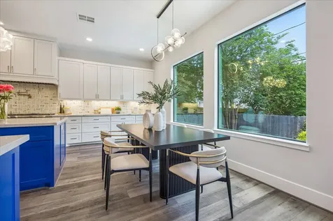 4532 Mimosa Drive Bellaire TX 77401
