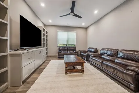 4532 Mimosa Drive Bellaire TX 77401