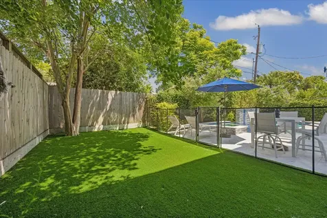 4532 Mimosa Drive Bellaire TX 77401
