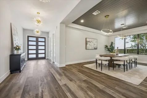 4532 Mimosa Drive Bellaire TX 77401