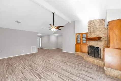 3353 Knob Oaks Drive Huntsville TX 77340