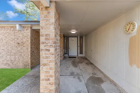 3353 Knob Oaks Drive Huntsville TX 77340