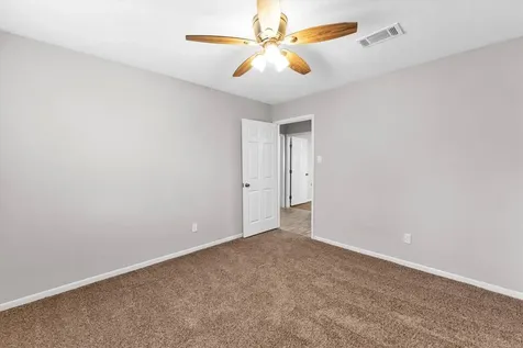 3353 Knob Oaks Drive Huntsville TX 77340