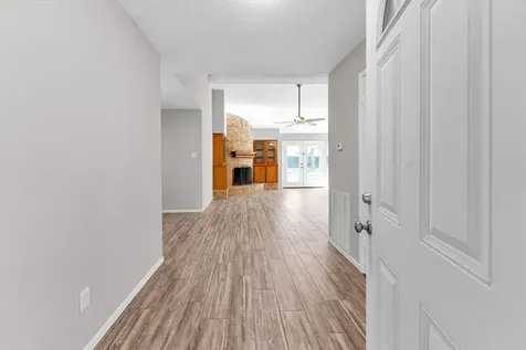 3353 Knob Oaks Drive Huntsville TX 77340