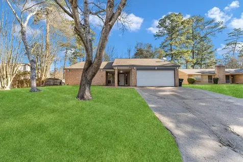 3353 Knob Oaks Drive Huntsville TX 77340