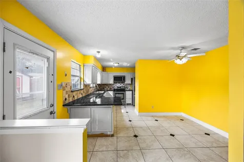 7211 Sandswept Lane Houston TX 77086