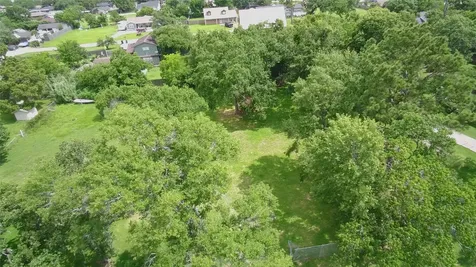 434 S Shady Lane La Porte TX 77571