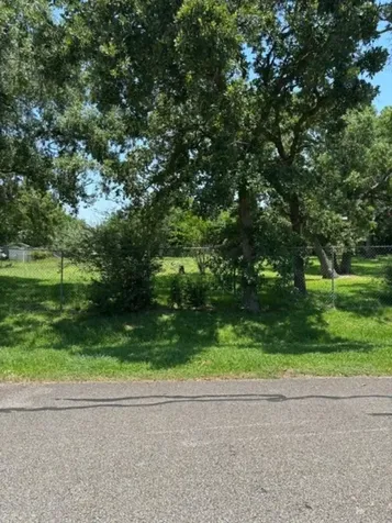 434 S Shady Lane La Porte TX 77571