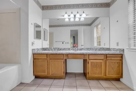 10 Treadwell Place The Woodlands TX 77381