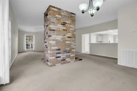 10 Treadwell Place The Woodlands TX 77381