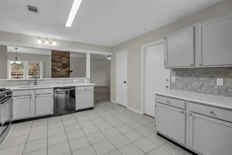 10 Treadwell Place The Woodlands TX 77381