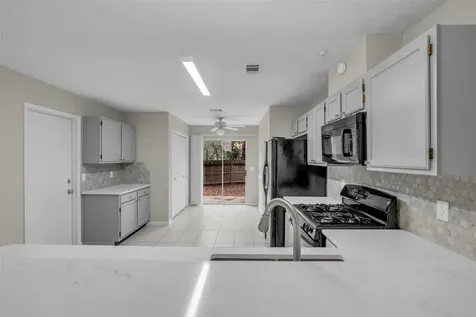 10 Treadwell Place The Woodlands TX 77381