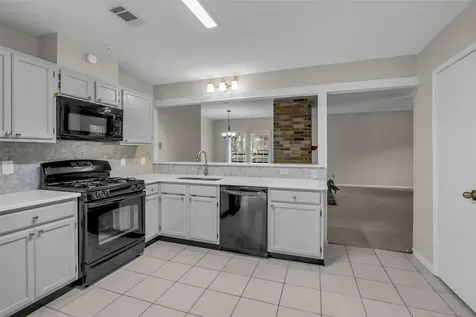 10 Treadwell Place The Woodlands TX 77381