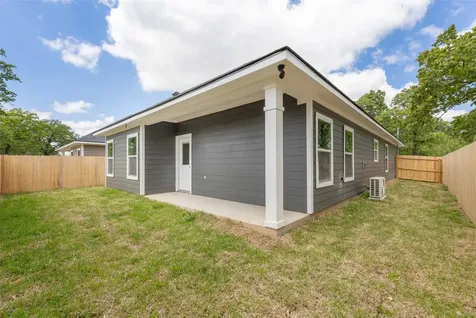 905 A W Virginia Street Navasota TX 77868