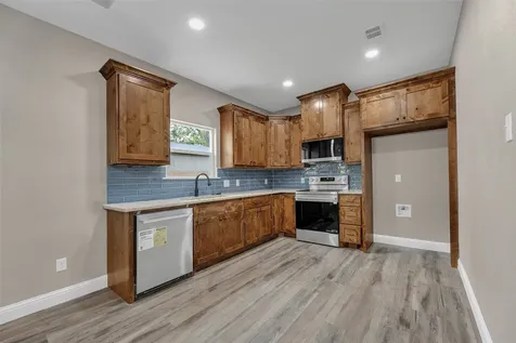 905 A W Virginia Street Navasota TX 77868