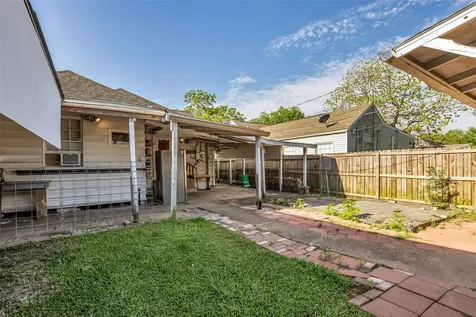 218 Olive Avenue Pasadena TX 77506