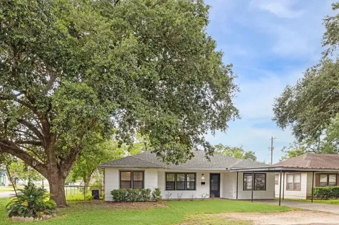 1216 Allen Street Rosenberg TX 77471
