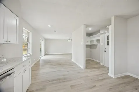 5922 Fontenelle Drive Houston TX 77035