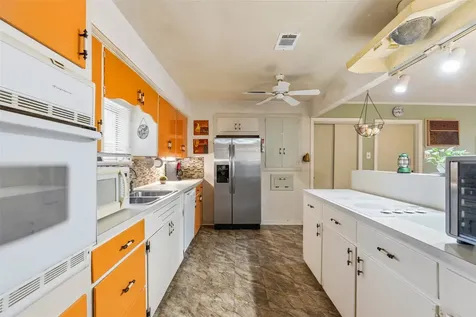 114 20th Avenue Texas City TX 77590
