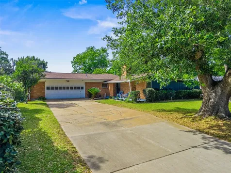 114 20th Avenue Texas City TX 77590