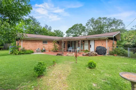 114 20th Avenue Texas City TX 77590
