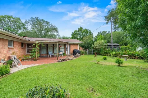 114 20th Avenue Texas City TX 77590