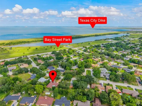 114 20th Avenue Texas City TX 77590