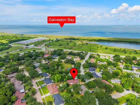 114 20th Avenue Texas City TX 77590
