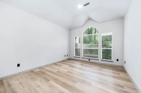 83 S Spiral Vine Circle The Woodlands TX 77381